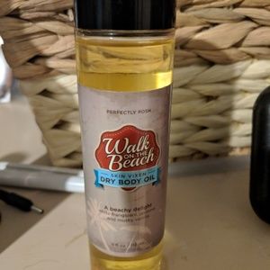 🎉🎈 5/$20 POSH Walk on the Beach DRY OIL 4oz